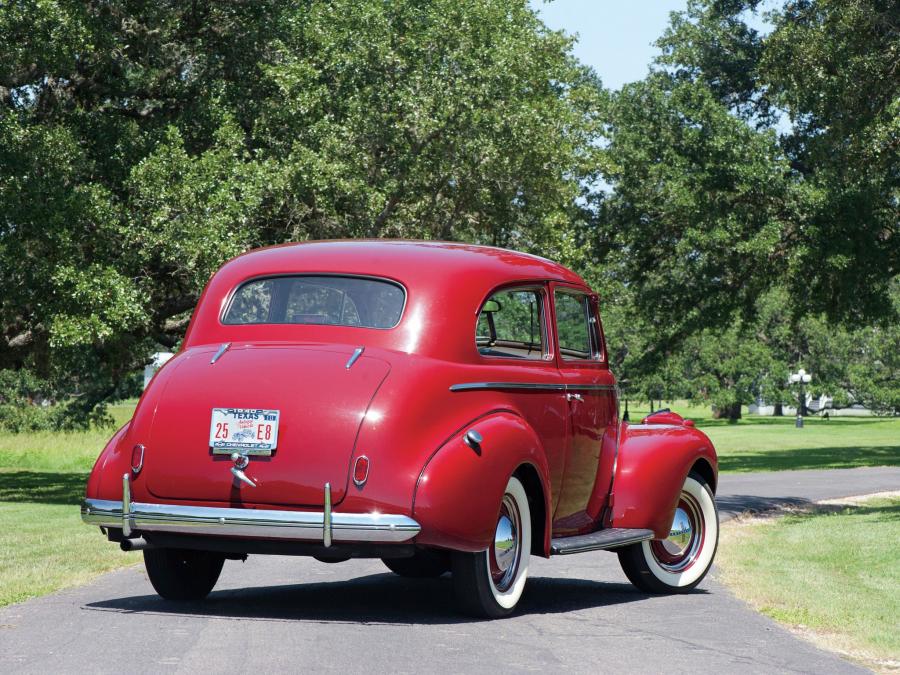  Chevrolet Special DeLuxe Town Sedan 1940 года  (фото 8 из 10)